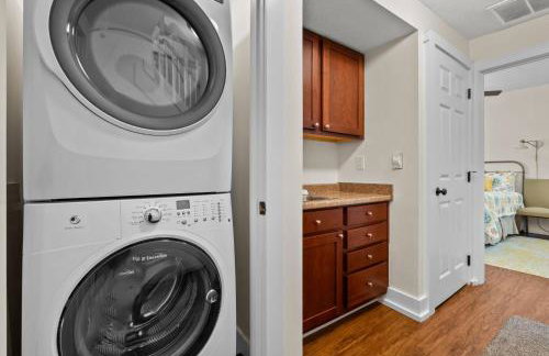 Mtn Views Hot Tub Close to Asheville - Foto 33