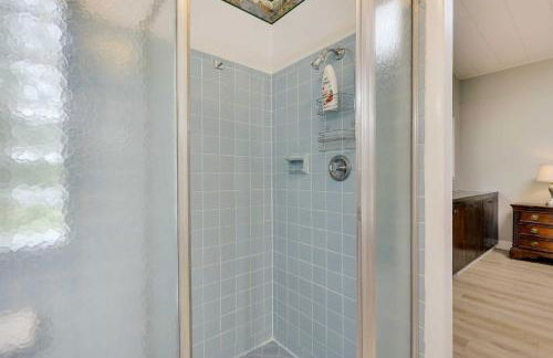 Mountain View and Fire Pit Modern Copperhill Home - Foto 15