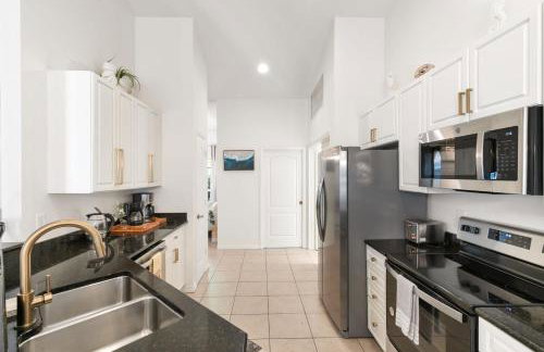 Beautifully-furnished Naples Home l Pool l Hot Tub - Foto 5