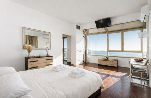 Villa 4 bedroom Vista Mare, Terrazza e Giardino - Photo 1