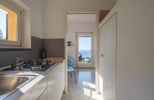 "The Ulivi" inside Le Agavi Private Park, shared Pool and Tennis 200m far, Sea View Apartment 2 AC BDR, 2BTH, parking next home and private garage in Lerici! Cooking Lesson and Wine Tasting - Foto 20