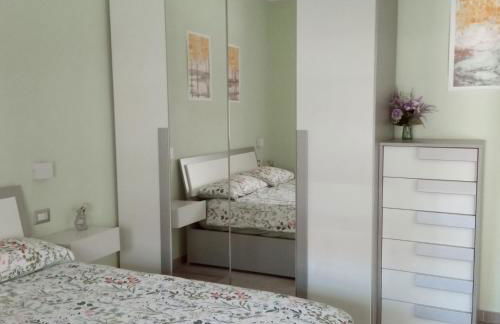 Appartamento con veranda e giardino a 75 m dal mare - Foto 5