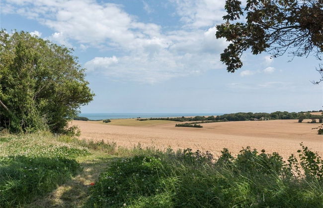 Chalet-sleeps6-parking-garden-pool - Foto 26