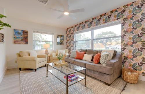 Hot Tub and Courtyard Access! North Palm Beach Home - Foto 5