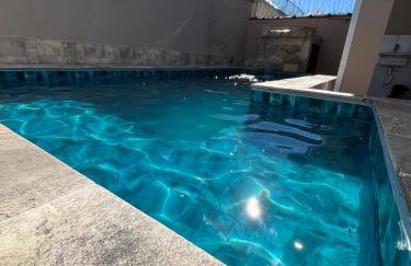 Casa próximo a plataforma de pesca com piscina e churrasqueira - Foto 24