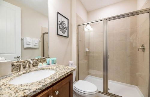 Spectacular Home Near Disney With Private Pool, Movie Theater And Pool Table With Waterpark & Resort Access - 332Sf - Foto 13