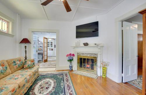 Quaint Beverly Townhome Walk to Beach and Downtown! - Photo 15