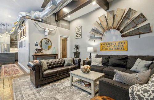 The Loft Buchanan - Photo 1