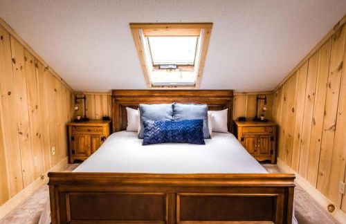 Wine Moose w Hot tub Fireplace Sauna 9min to Mt Snow - Foto 15