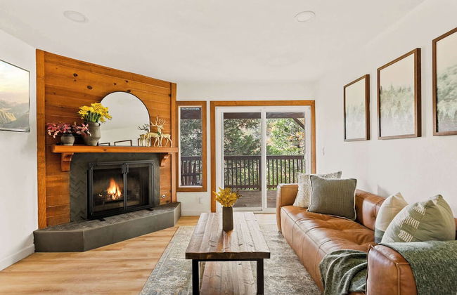 The Fancy Fox Stunning 4 BR Retreat, Min to Lake - Foto 22