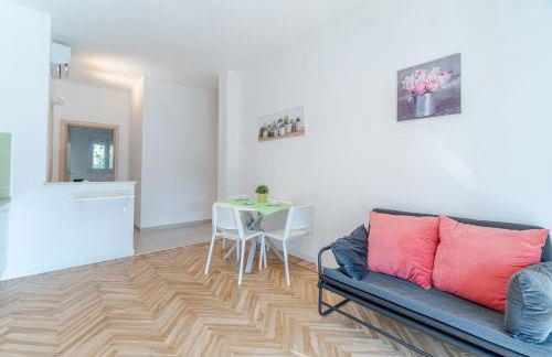 Asti Comfy Apartment - Private Parking! - Photo 3