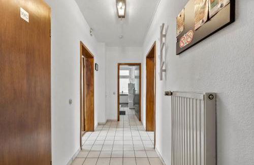 Wupper Home II, Top Lage Ideal für Geschäftsleute, Monteure, Familien, 3 Zimmer, Flachbild-TV - Foto 8