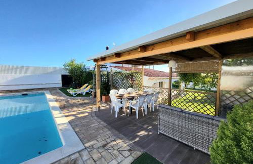 Villa Estrelícia - Pool - Free wi-fi - New in Booking - Foto 10