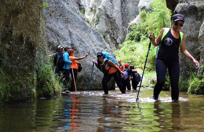 Trekking por la senda 16 del Valle de Los Lisos + Barranquismo - Foto 1