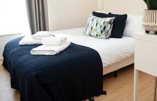 Fresh and spacious 3 bedroom home - Photo 3