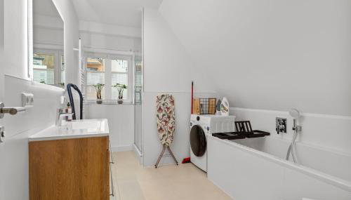 Traumhaft gelegene Altbau-Wohnung im Herzen von Weinheim - Parking - Foto 5