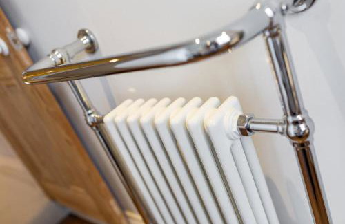 Stamford Park Road by YourStays, A wonderful family townhouse in a superb location! - Foto 18