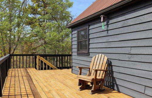 Cabin w Fireplace Fire Pit Grill & Games - Foto 37