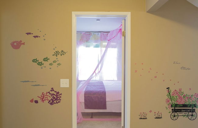 Sunny and Elegant Villa - Photo 7