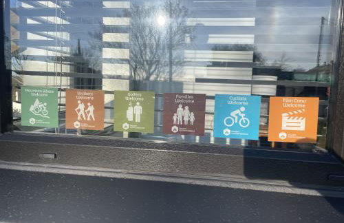 Beautiful 3-Bed House in Sunny Killough Down - Foto 42