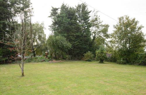 Deluxe 2 Bed Versace Bungalow Hot Tub, Sky TV, Cinema Screen Saffron Walden - Foto 32