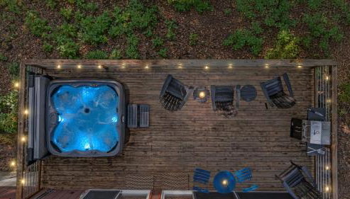 Wooded Nest, Cozy 3BR Chalet Near Spas, Downtown Berkeley Springs & Hiking - Foto 2