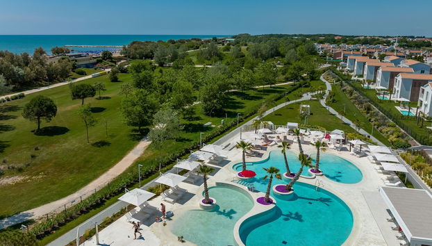 Pareus Beach Resort - Foto 2, Imagem principal