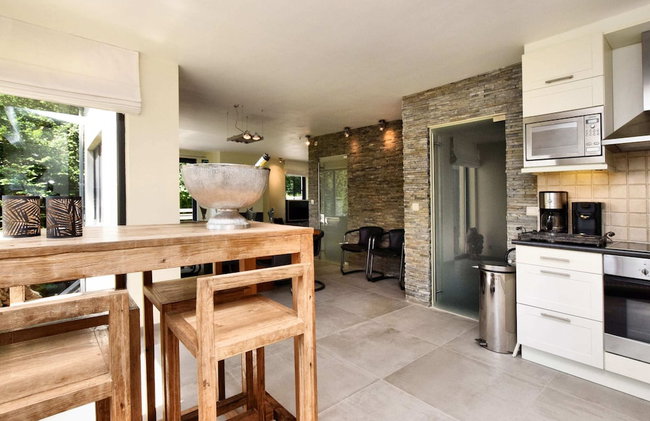 Beautiful, Modern House With Stunning Views, hot tub and Sauna in Green Surroundings - Photo 15