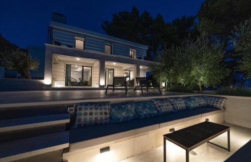 Seafront Villa Serenita - Photo 52