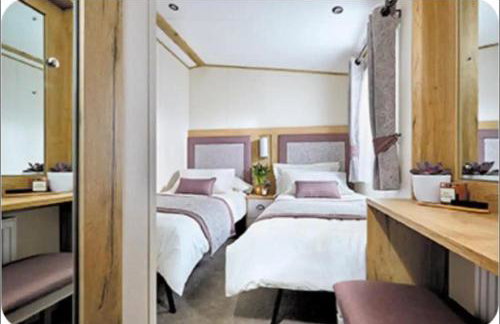 SeaView Sleeps 4to6 Pet friendly Parking - Photo 45