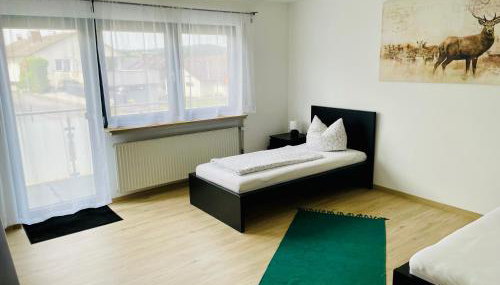 Panoramablick Ferien- und Monteurwohnung OG - Foto 3