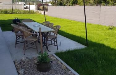 GITE chez mamie - 7 personnes A SAINTE LIVRADE SUR LOT - Foto 17