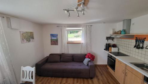 Souterrain Apartment mit Gartenblick - Foto 5