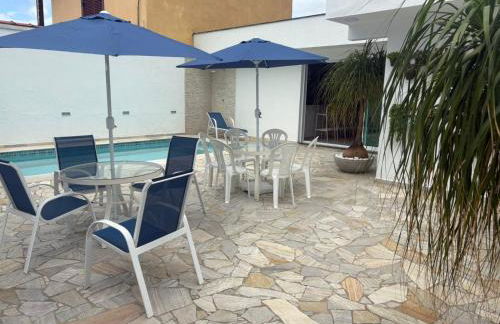 Casa Espaçosa com 5 Quartos Piscina Privativa 300m da Praia Ar condicionado em todos cômodos - Foto 9