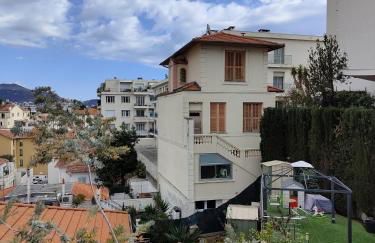 Loft Magnan - PARKING - idéal couples -BEACH -TRAM & Supermarkets - New & Confort-AC - Foto 24