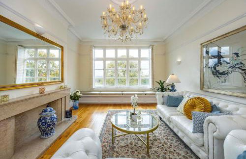 Luxury three-bedroom apartment in Nottingham City Centre - Photo 12