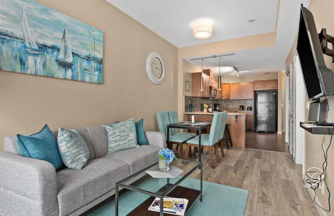 Modern DT Condo Balcony Parking Gym Hot Tub - Foto 41