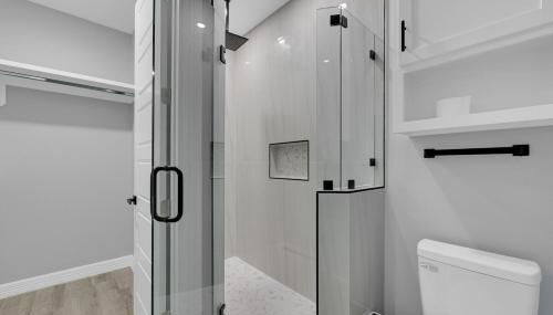 Relax and Unwind in this Modern Spacious Townhome - Foto 3