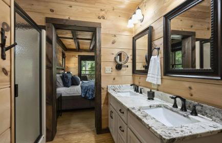 Waterfront 1-acre Private Dock, Hot Tub, Firepit Bankhead Lodge by Avantstay - Foto 58