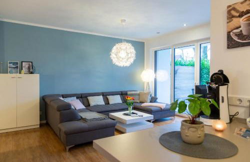 MiCasa OL - Deluxe Apartment mit Stil - Carport Stellplatz - Küche - WLAN - 3,7 KW Steckdose für E Auto - Terrasse - Photo 11