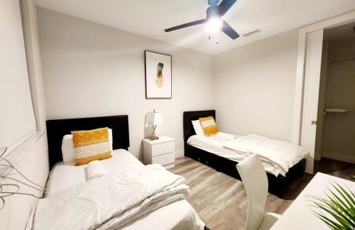 Lux property great for 1 to 8 Guests-family trip ,5Beds 2Rooms Staycation with Gym and EV, proximity to Downtown and Beaches - Foto 11