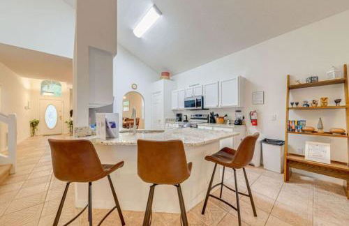 Beautiful Lake View Pool House Brand new Hot Tub - Foto 11