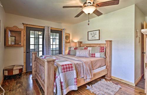 Serene Cabins with Decks and 8 Acres on Kiamichi River - Foto 13