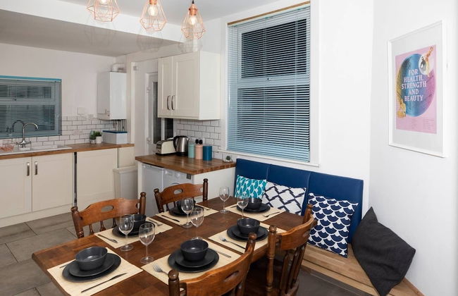 Arthouse Lovely Spacious 5 bed house - Foto 9