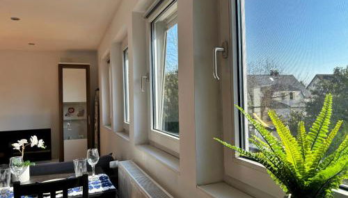 Quiet Garden-View Studio Apartment - Foto 2