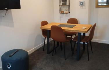 2 bedrooms sleeps 4 free wifi parking outdoor area - Foto 9