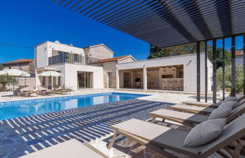 Awesome Home In Kanfanar - Foto 1