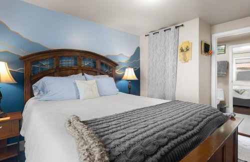 Charming and Cozy Private Home Walking Distance to Downtown - Foto 28