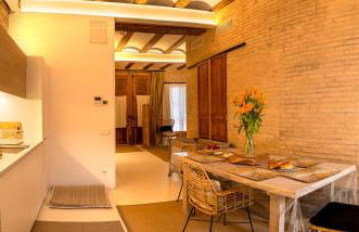 Design house with swimming pool near the sea - Photo 21