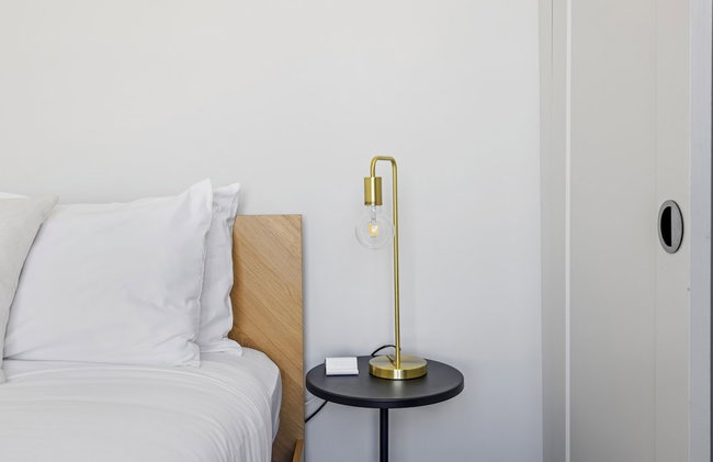 Placemakr Marymount Ballston - Photo 11